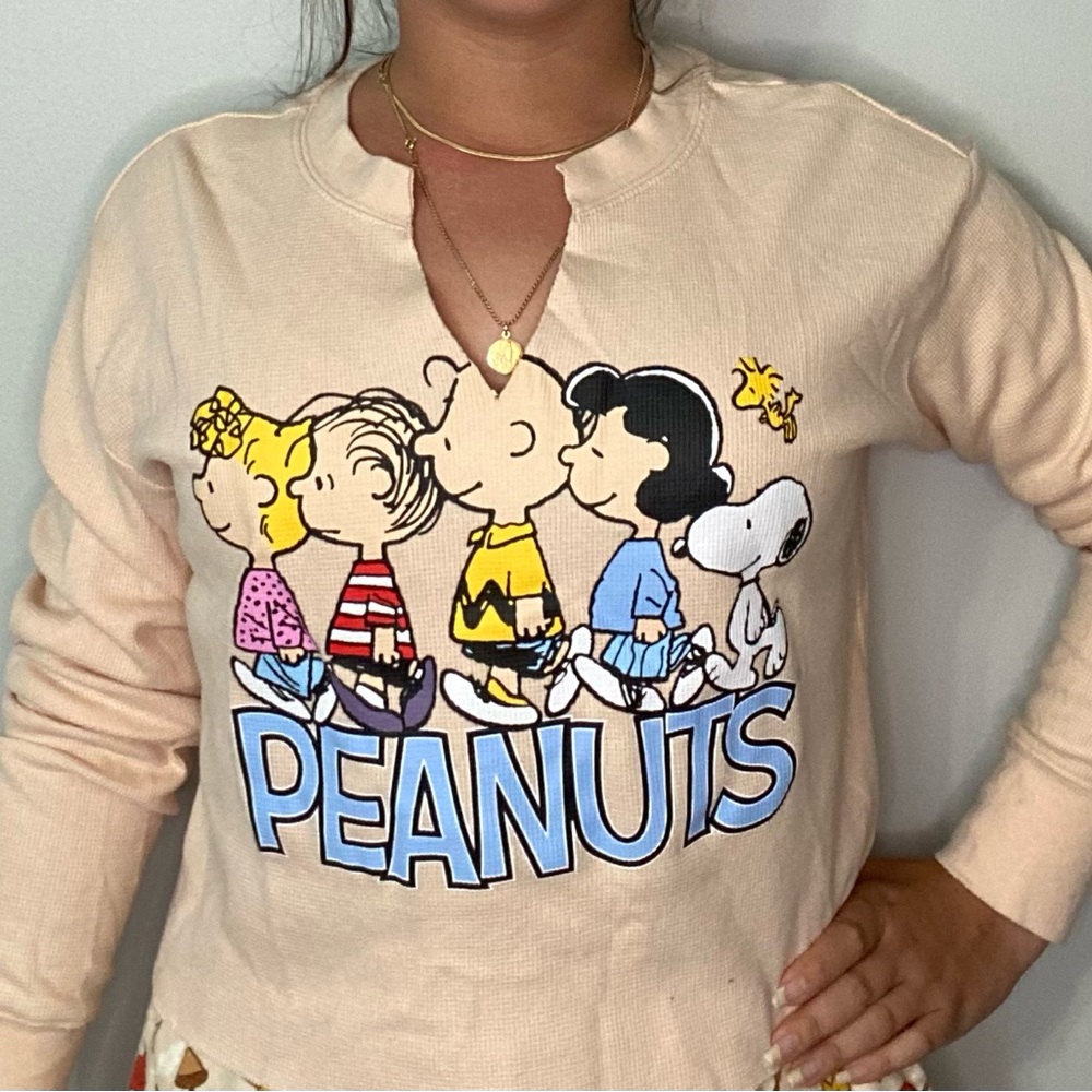 Peanuts / Snoopy Cropped Sweater